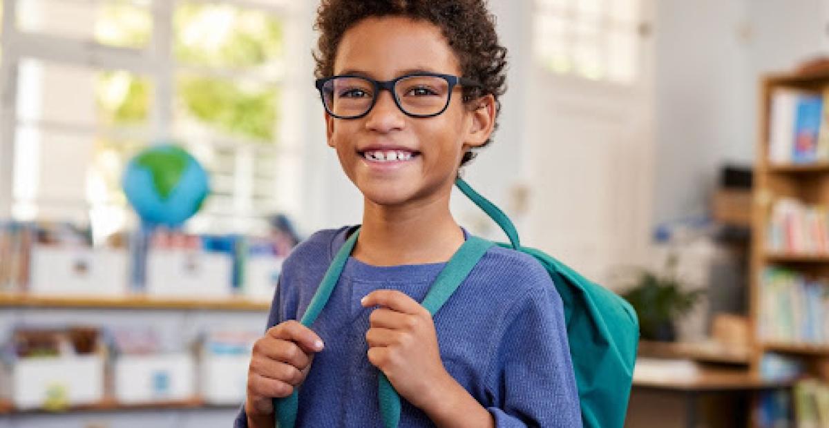 Illustration de l'article Comment choisir des lunettes pour enfants : guide pour les parent - Scoop Vision